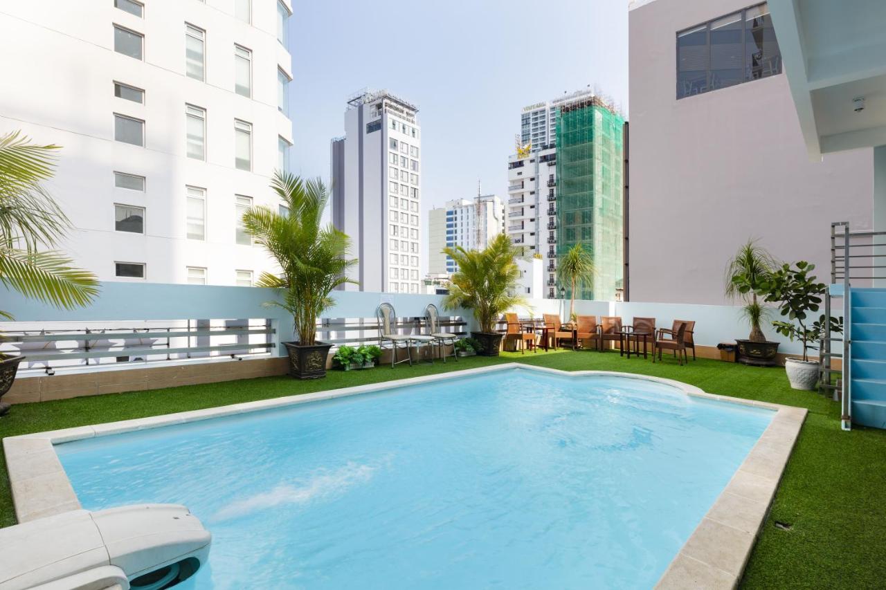 Centersea Hotel Нячанг Екстер'єр фото