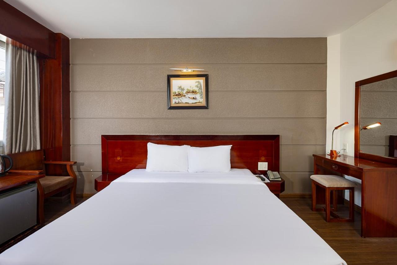Centersea Hotel Нячанг Екстер'єр фото