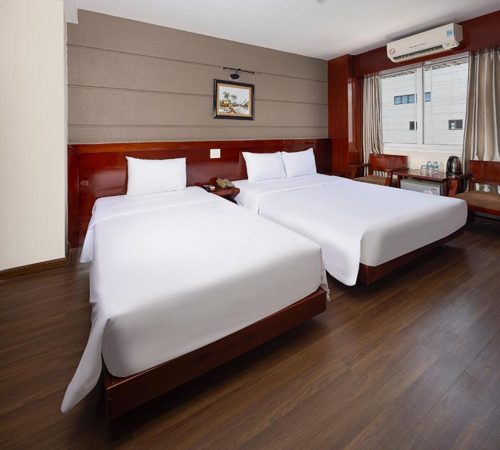 Centersea Hotel Нячанг Екстер'єр фото