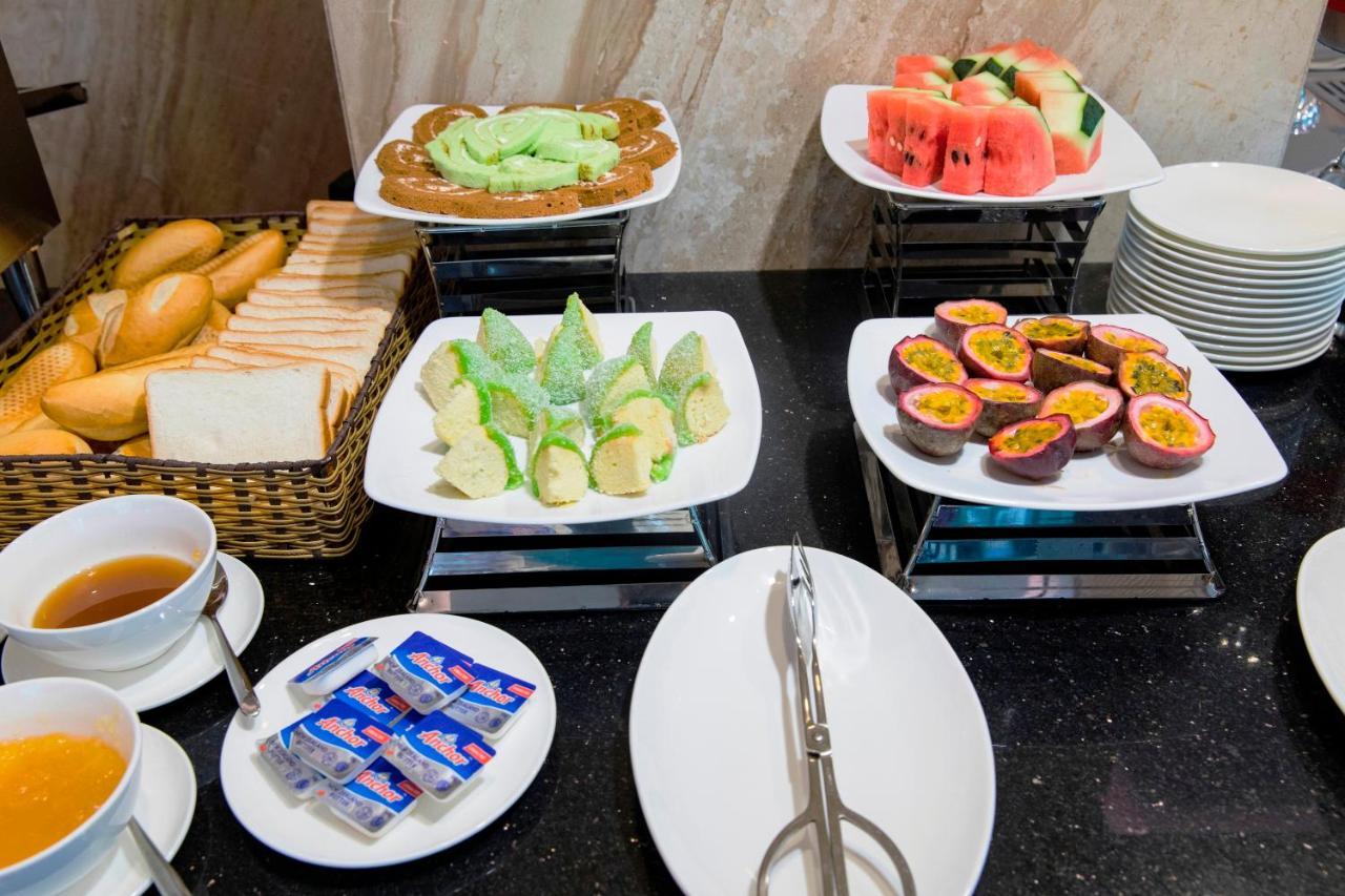 Centersea Hotel Нячанг Екстер'єр фото