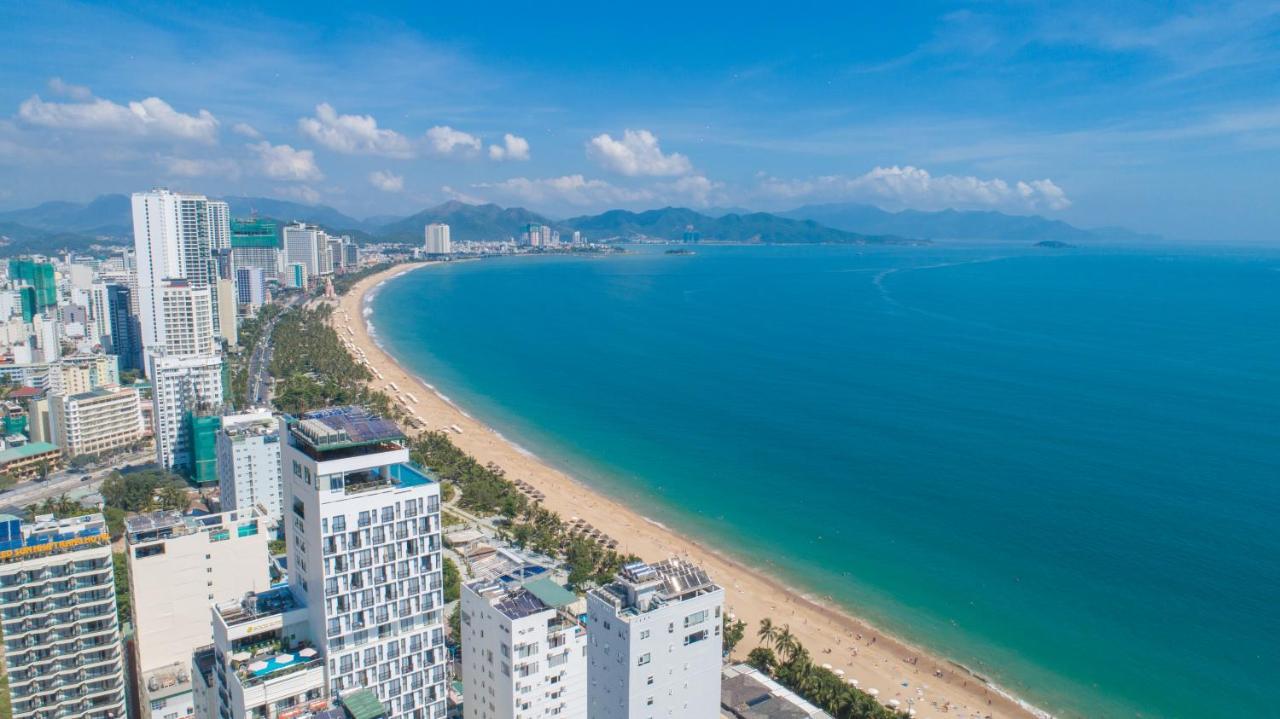 Centersea Hotel Нячанг Екстер'єр фото